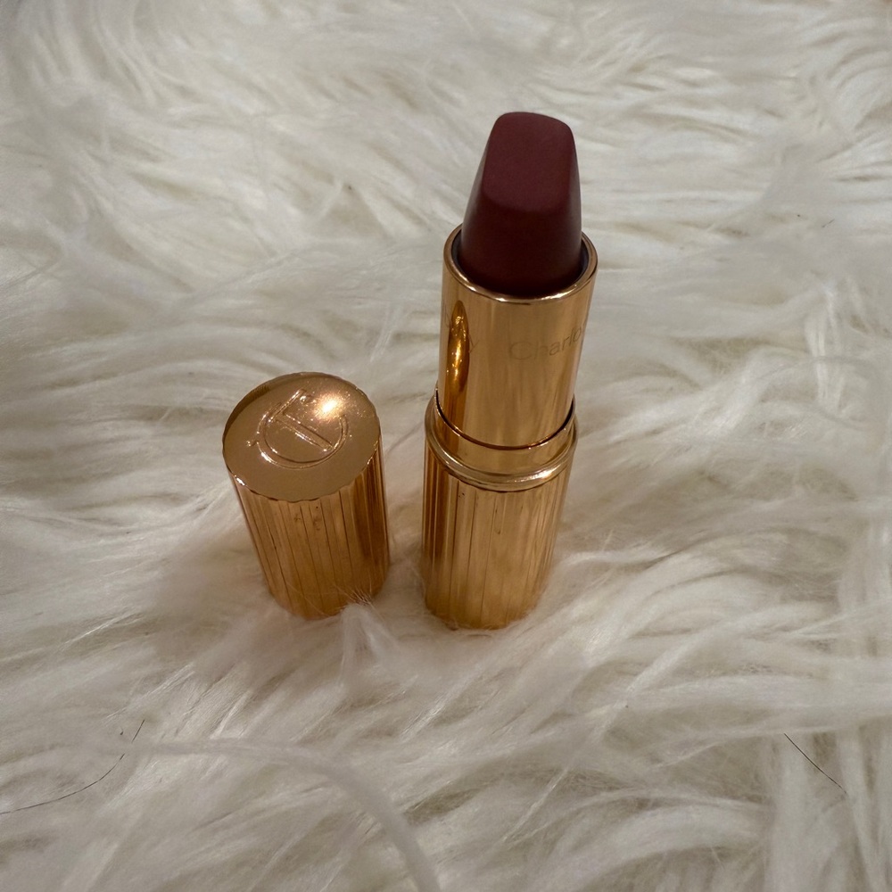 Charlotte Tilbury lipstick walk of shame